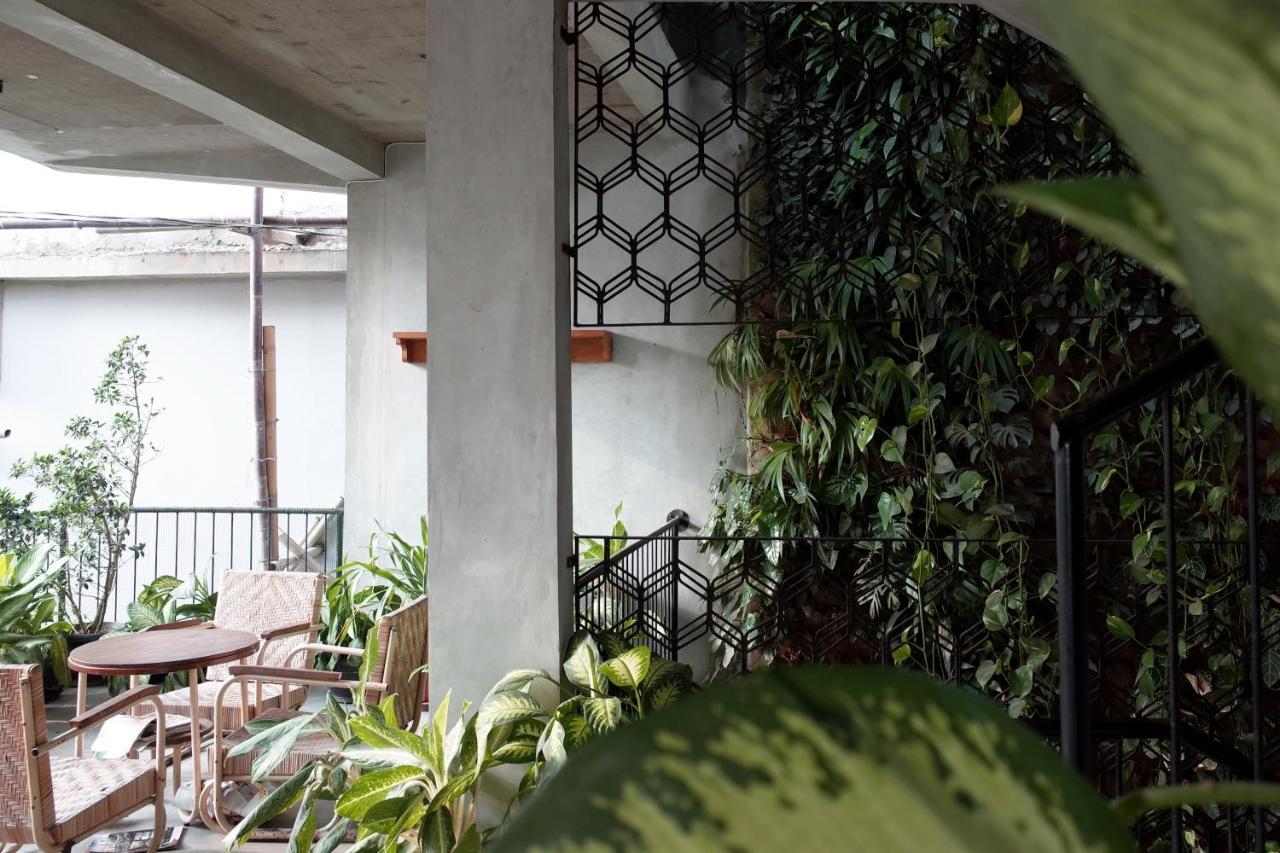 Pawon Cokelat Guesthouse Γιογκιακάρτα Εξωτερικό φωτογραφία