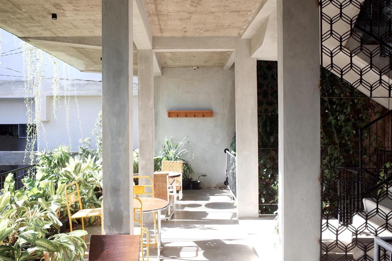 Pawon Cokelat Guesthouse Γιογκιακάρτα Εξωτερικό φωτογραφία