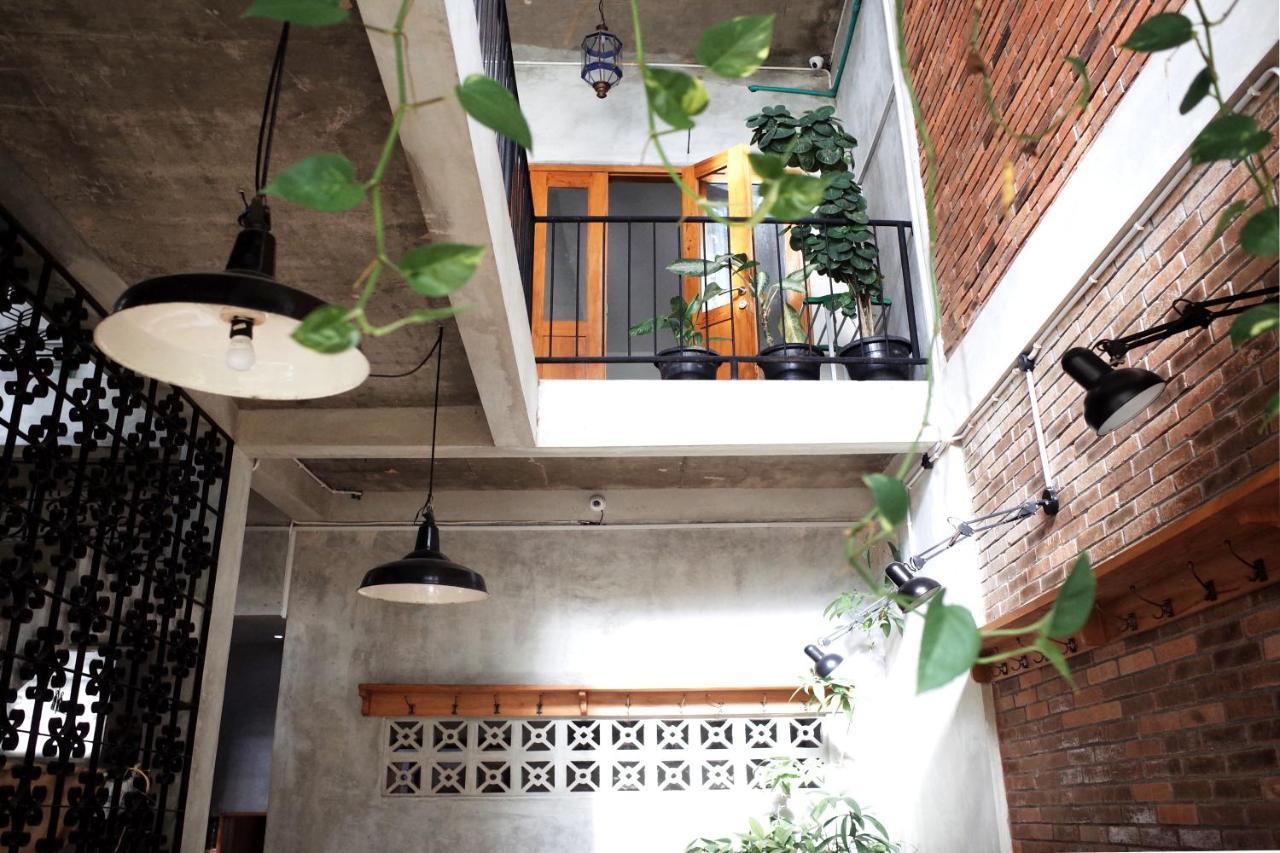 Pawon Cokelat Guesthouse Γιογκιακάρτα Εξωτερικό φωτογραφία